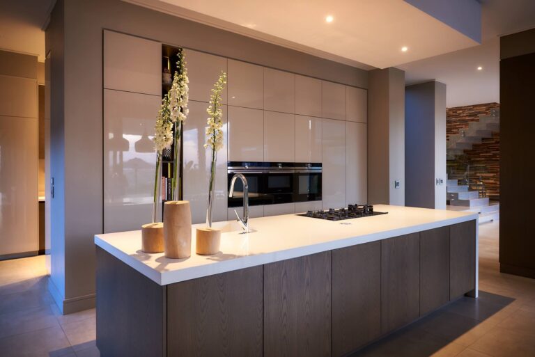 Clean line kitchen
