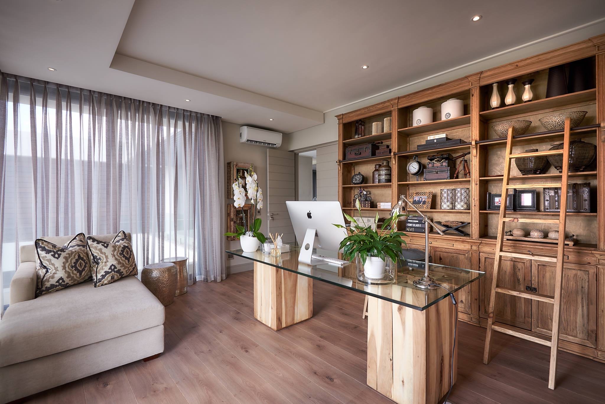 Wooden Modern Office